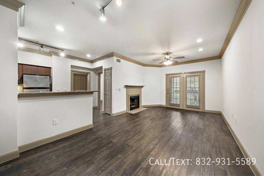 Apartment for rent at 8882 Westheimer Rd #RAEE2, Houston, TX 77063