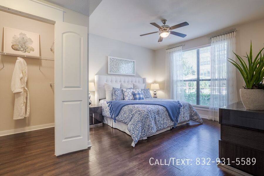 Apartment for rent at 9800 Cypresswood Dr #SMAS, Houston, TX 77070