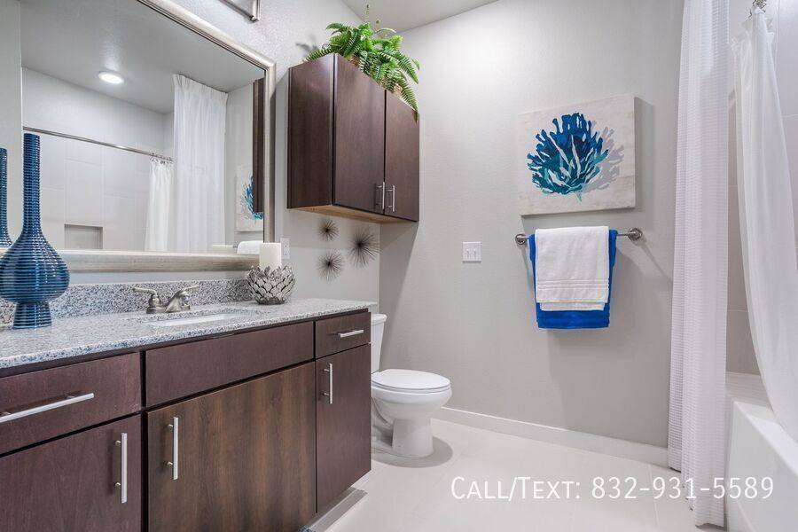Apartment for rent at 9800 Cypresswood Dr #SMAS, Houston, TX 77070