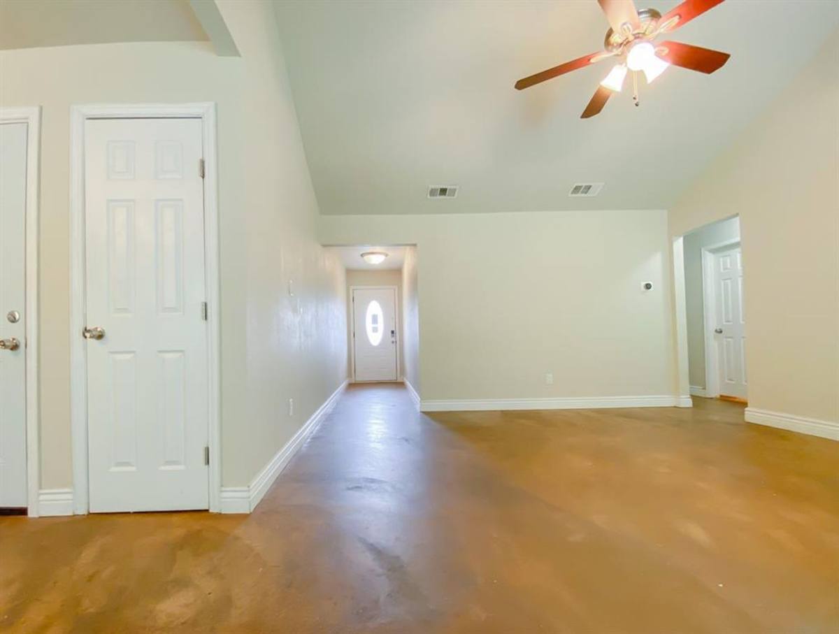 House for rent at 10408 Leaning Willow Dr, Austin, TX 78758