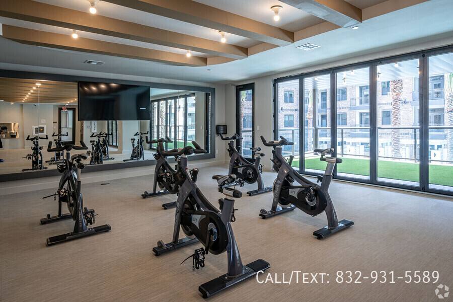 Apartment for rent at 3776 Center St #27SLH1, Houston, TX 77007