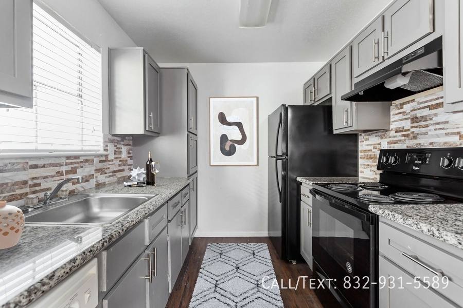 Apartment for rent at 15301 Alief Clodine Rd #HWE, Houston, TX 77083