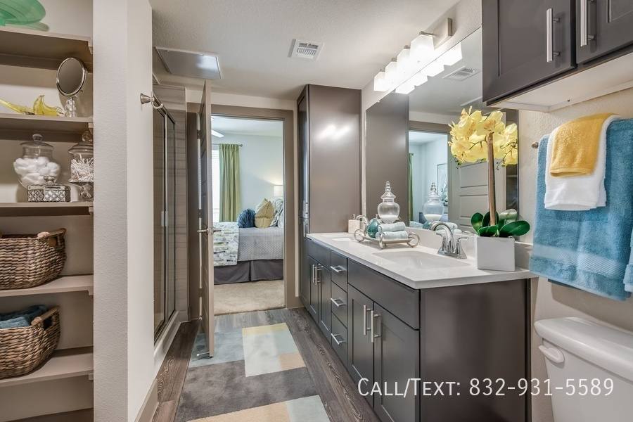 Apartment for rent at 14001 Horseshoe Bend #EAWL, Conroe, TX 77384