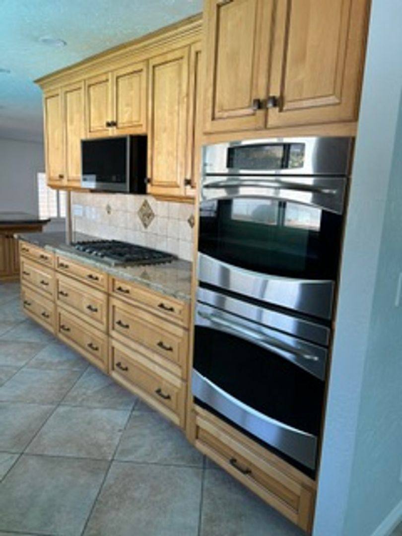 House for rent at 8591 Naples Dr, Huntington Beach, CA 92646