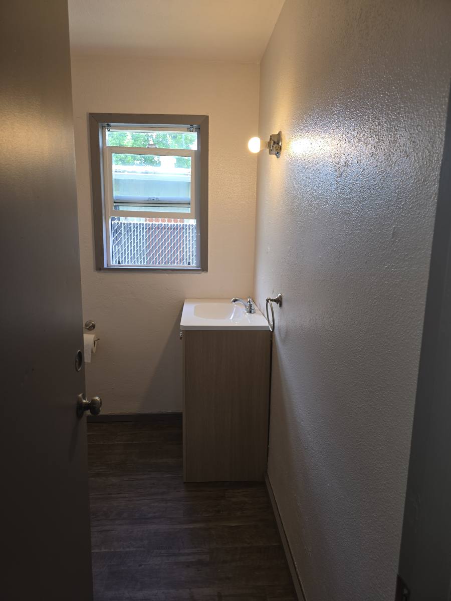 Apartment for rent at 1275 Rogue River Highway 7, Grants Pass, OR 97527