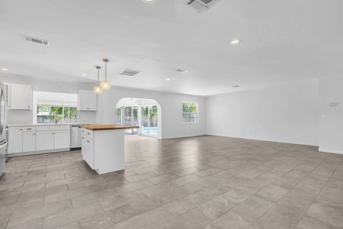 House for rent at 5808 Briarwood Ave, Sarasota, FL 34231