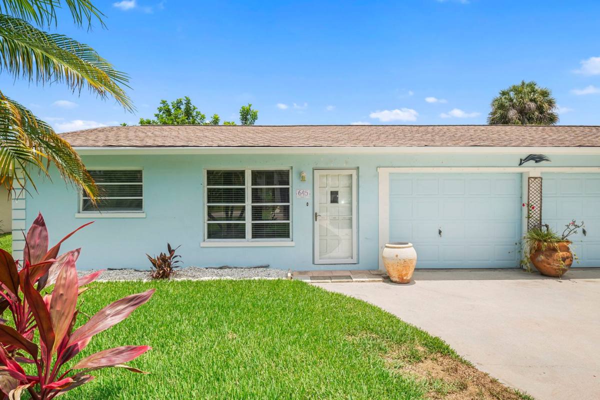 House for rent at 645 95th Ave N, Naples, FL 34108
