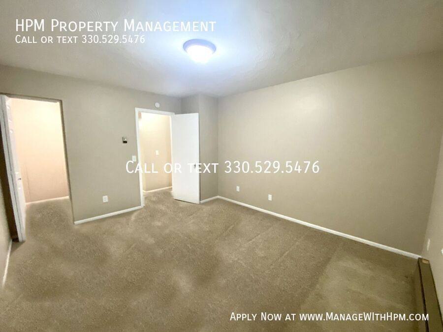 Apartment for rent at 509 Harmon St SW #3, North Canton, OH 44720