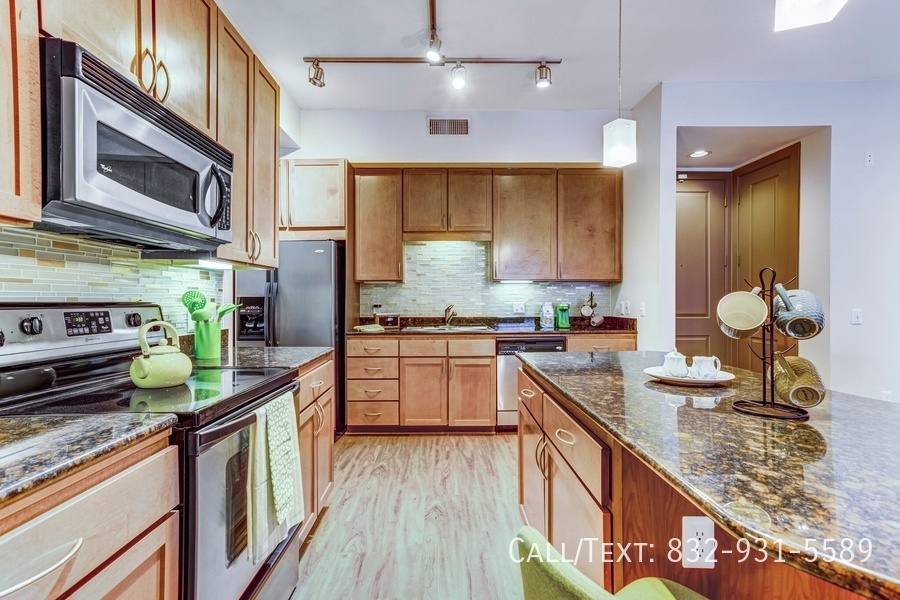 Apartment for rent at 3001 Eastside St #GRUK, Houston, TX 77098