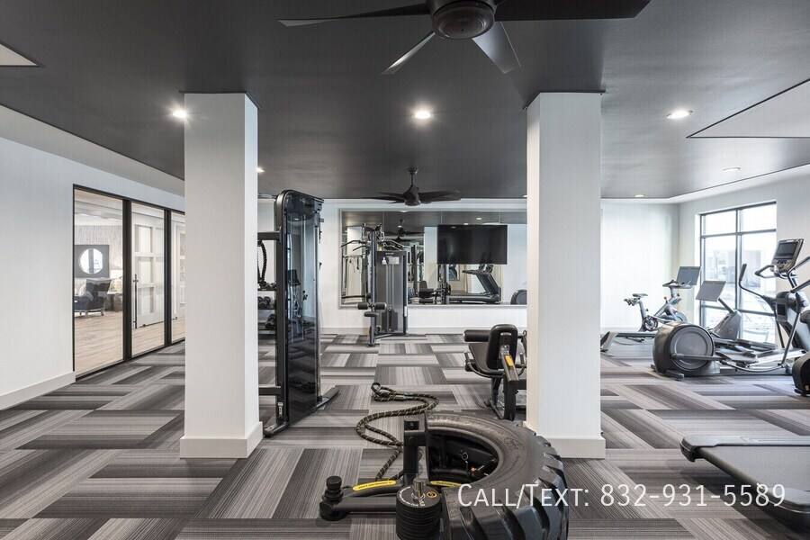 Apartment for rent at 1079 Studemont St #BSO, Houston, TX 77007