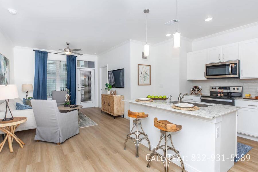 Apartment for rent at 2649 Austin #CL2, Houston, TX 77004