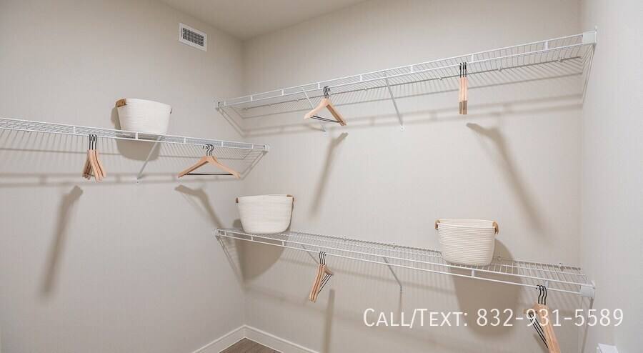Apartment for rent at 5710 Louetta Rd #RLSG2, Spring, TX 77379