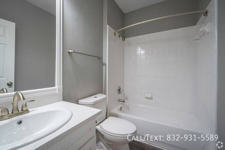 Apartment for rent at 9807 Cypresswood Dr #STB4, Houston, TX 77070