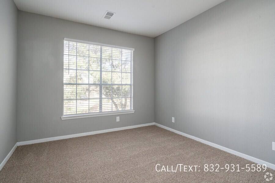 Apartment for rent at 9807 Cypresswood Dr #STB4, Houston, TX 77070