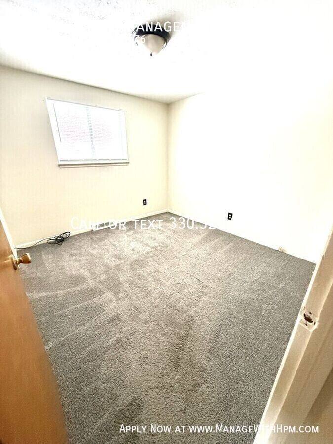 Apartment for rent at 850 S Green Rd #2, Cleveland, OH 44121