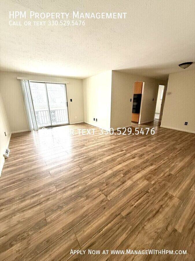Apartment for rent at 850 S Green Rd #2, Cleveland, OH 44121