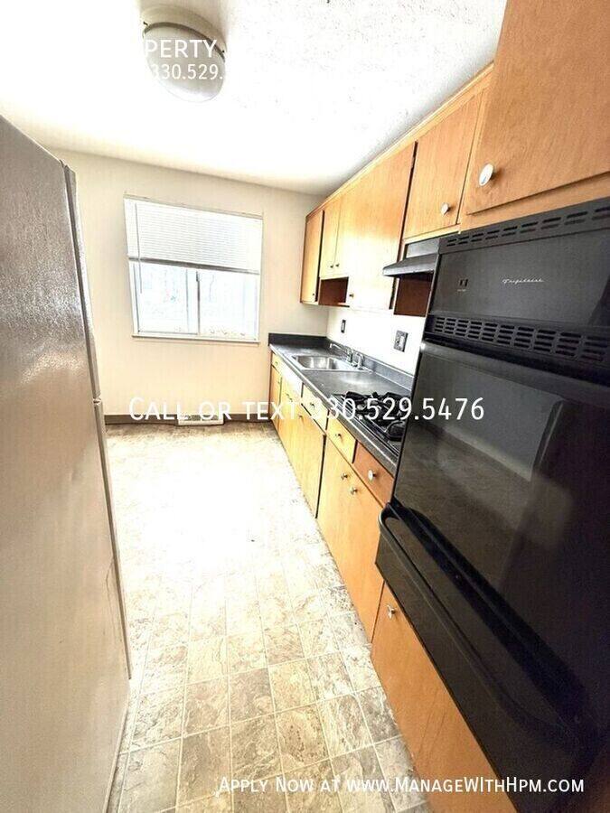 Apartment for rent at 850 S Green Rd #2, Cleveland, OH 44121