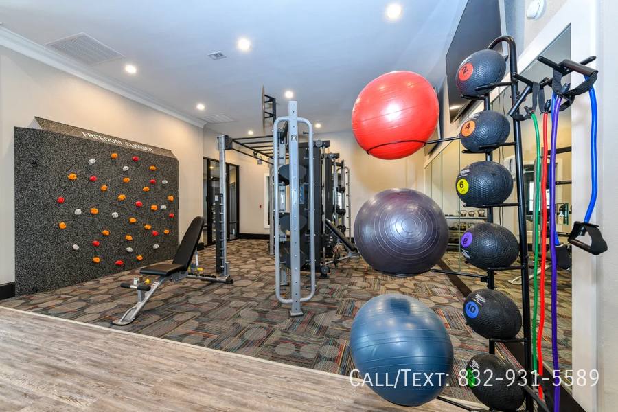 Apartment for rent at 2960 Synott Rd #AOW, Houston, TX 77077