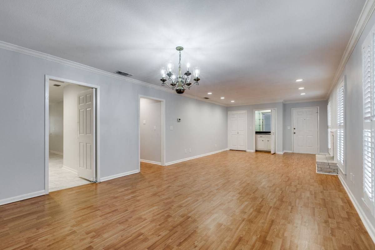 Apartment for rent at 2611 Eisenhauer, San Antonio, TX 78209