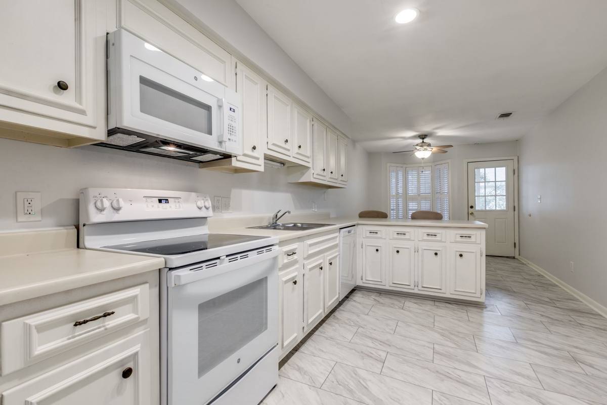 Apartment for rent at 2611 Eisenhauer, San Antonio, TX 78209