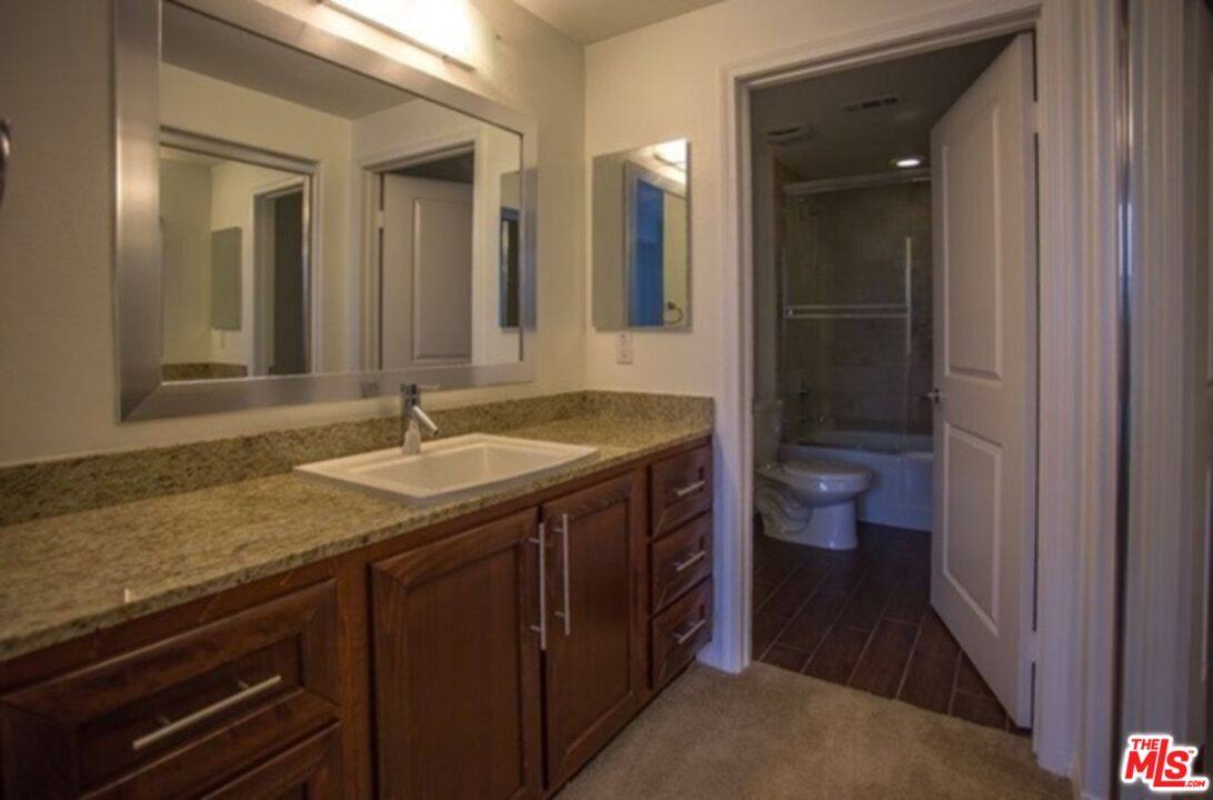 Apartment for rent at 11925 Kling St #311, Valley Village, CA 91607