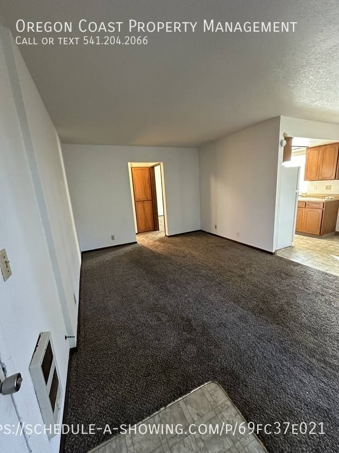 Apartment for rent at 3940 Evergreen Ave #3, Depoe Bay, OR 97341