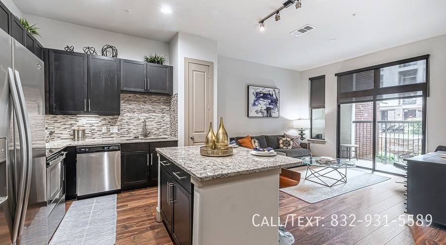 Apartment for rent at 1000 Chimney Rock Rd #26FW1, Houston, TX 77056