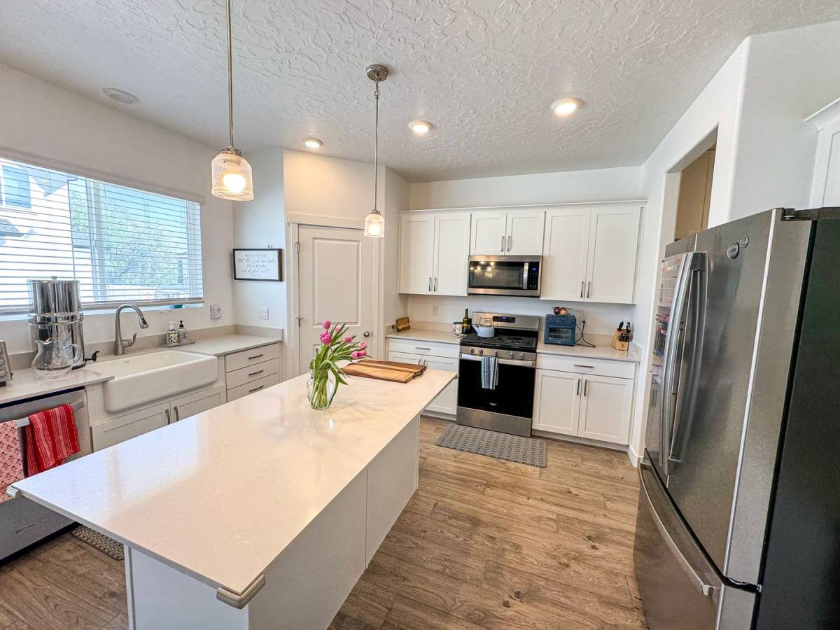 House for rent at 4138 W 750 S, Syracuse, UT 84075