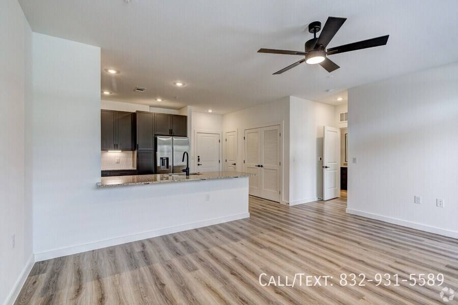 Apartment for rent at 1284 Pin Oak Rd #TYAA1, Katy, TX 77494