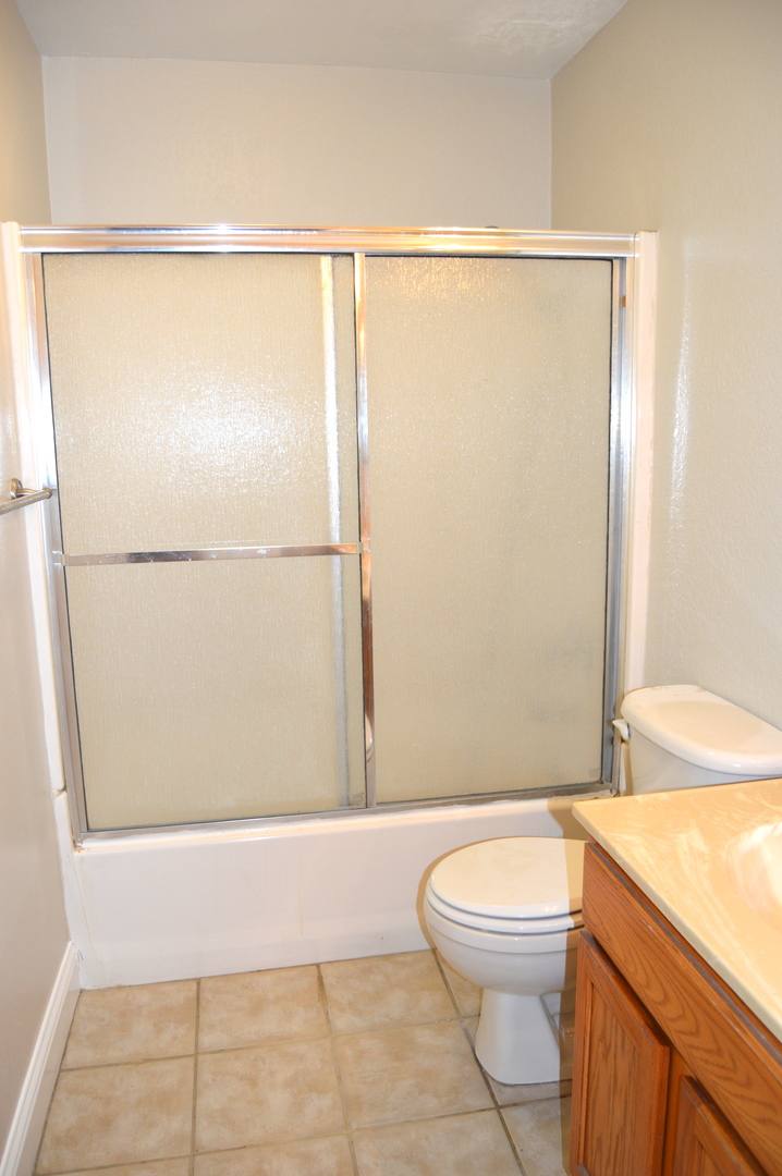 Condo for rent at 2909 Huntington Blvd, Fresno, CA 93721