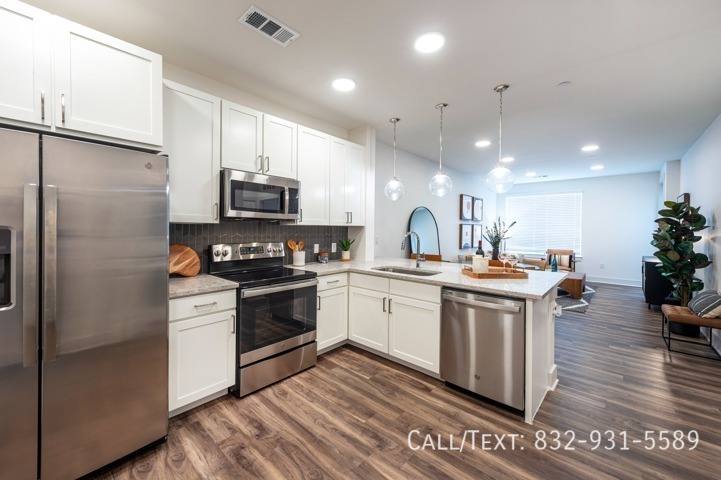 Apartment for rent at 8 Jagged Ridge Dr #CPTG1, Spring, TX 77389