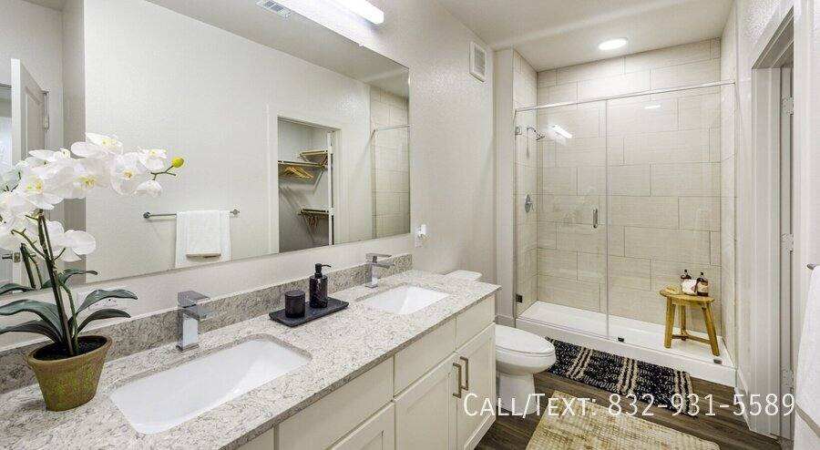 Apartment for rent at 8 Jagged Ridge Dr #CPTG1, Spring, TX 77389