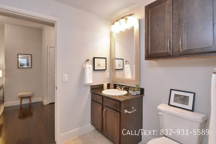 Apartment for rent at 4999 Post Oak Timber Dr #IUPO, Houston, TX 77056