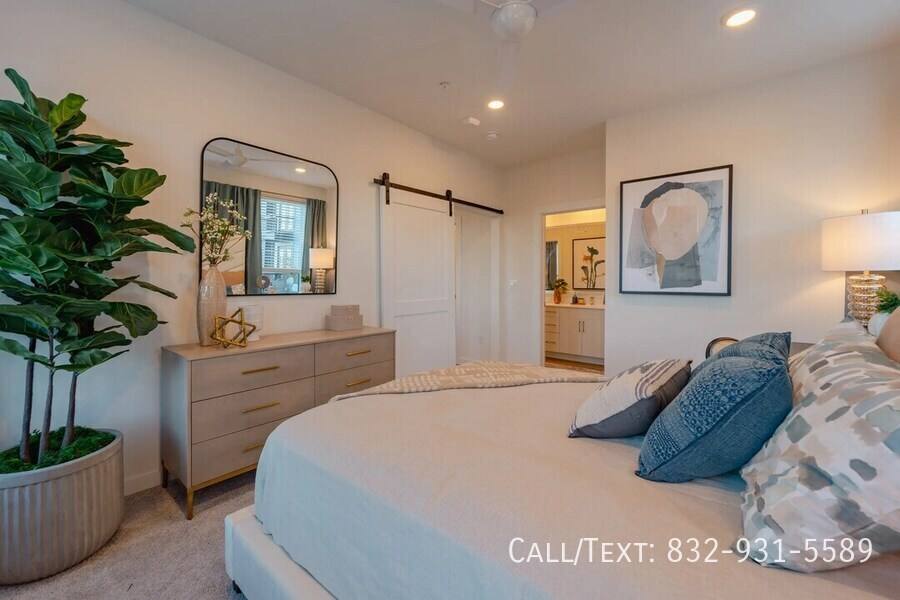 Apartment for rent at 501 W 24th St #COH, Houston, TX 77008