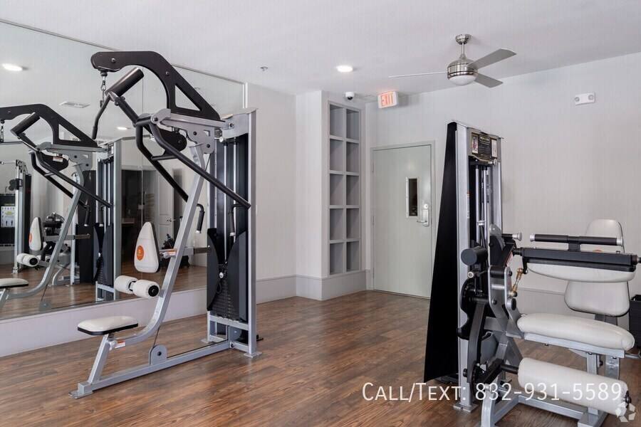 Apartment for rent at 5610 S Shaver St, Houston, TX 77034