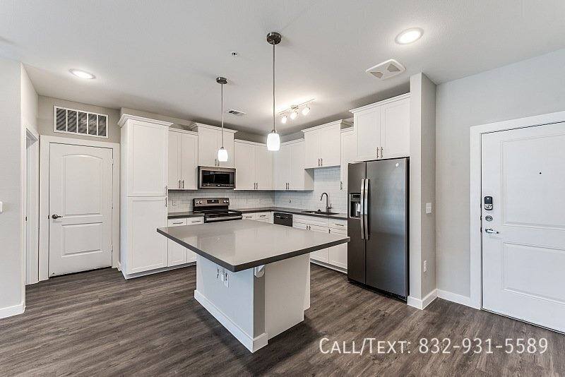 Apartment for rent at 1366 Dulles Ave #SBKE2, Stafford, TX 77477