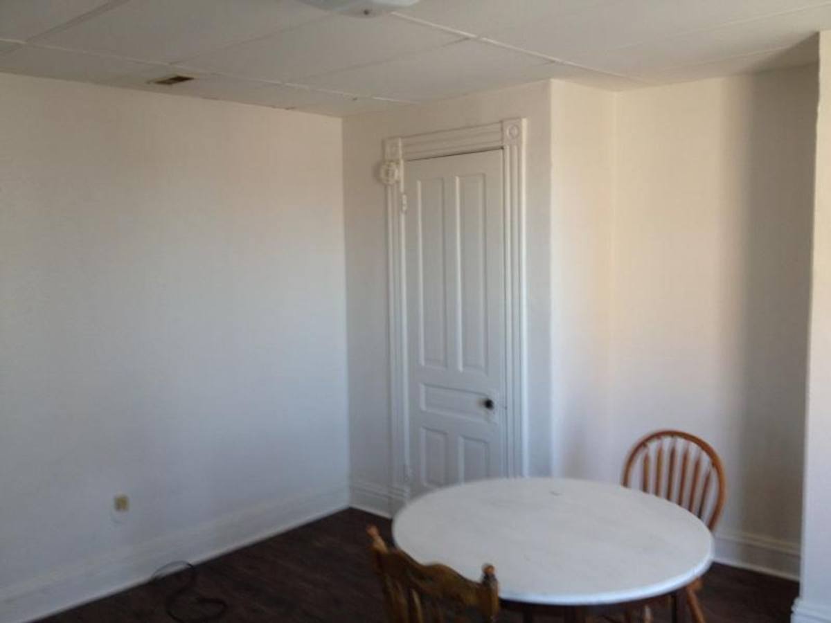 Apartment for rent at 432 W 3rd St, Davenport, IA 52801