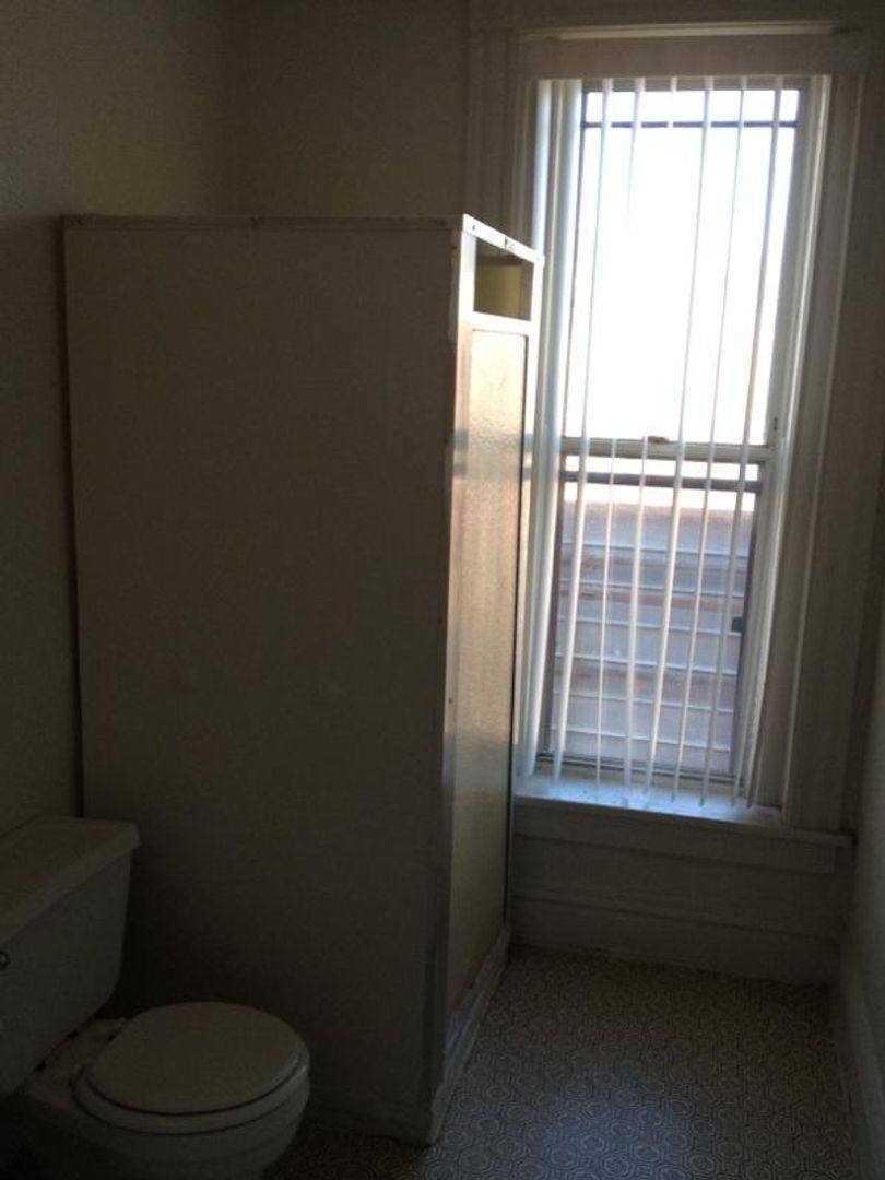 Apartment for rent at 432 W 3rd St, Davenport, IA 52801