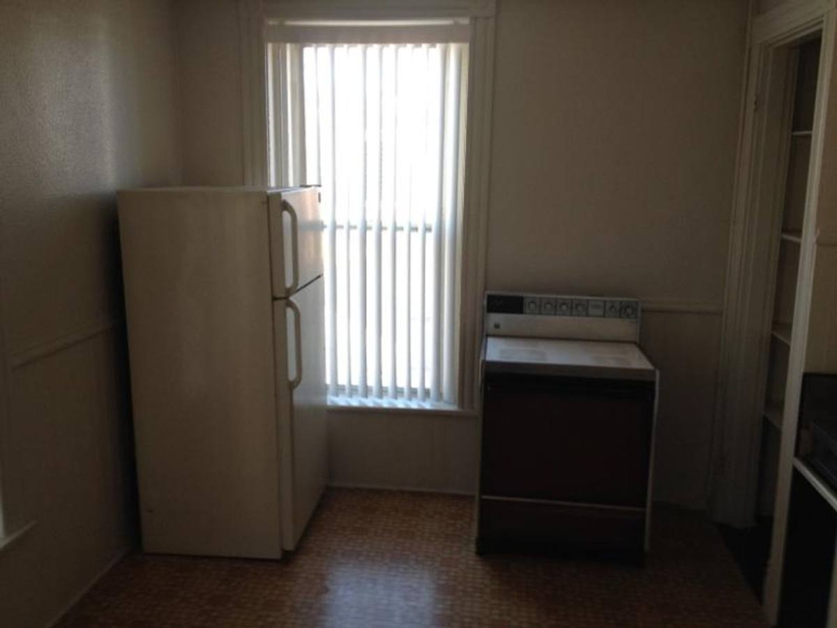 Apartment for rent at 432 W 3rd St, Davenport, IA 52801