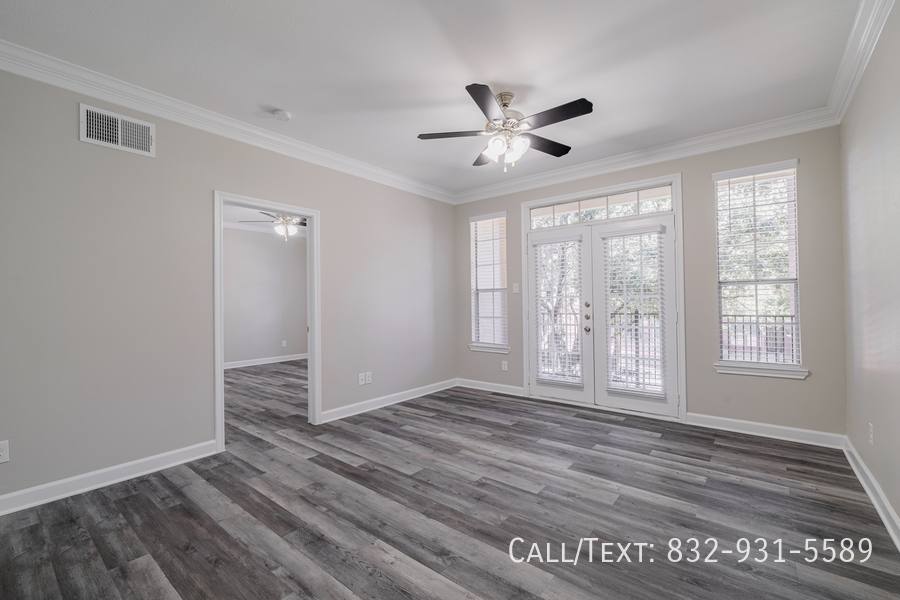 Apartment for rent at 5335 W Loop S, Houston, TX 77081
