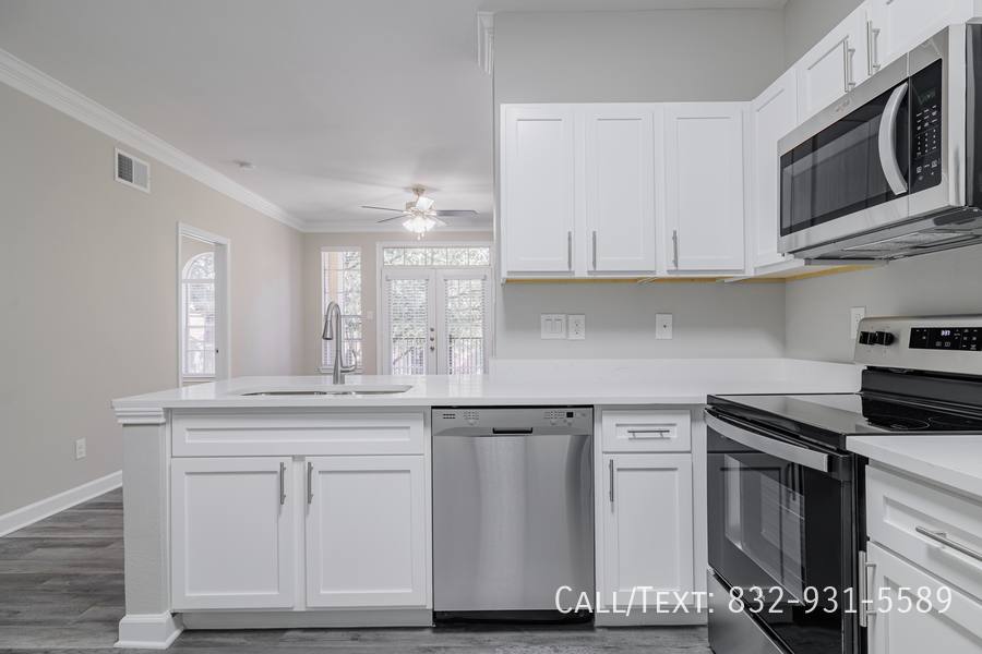 Apartment for rent at 5335 W Loop S, Houston, TX 77081