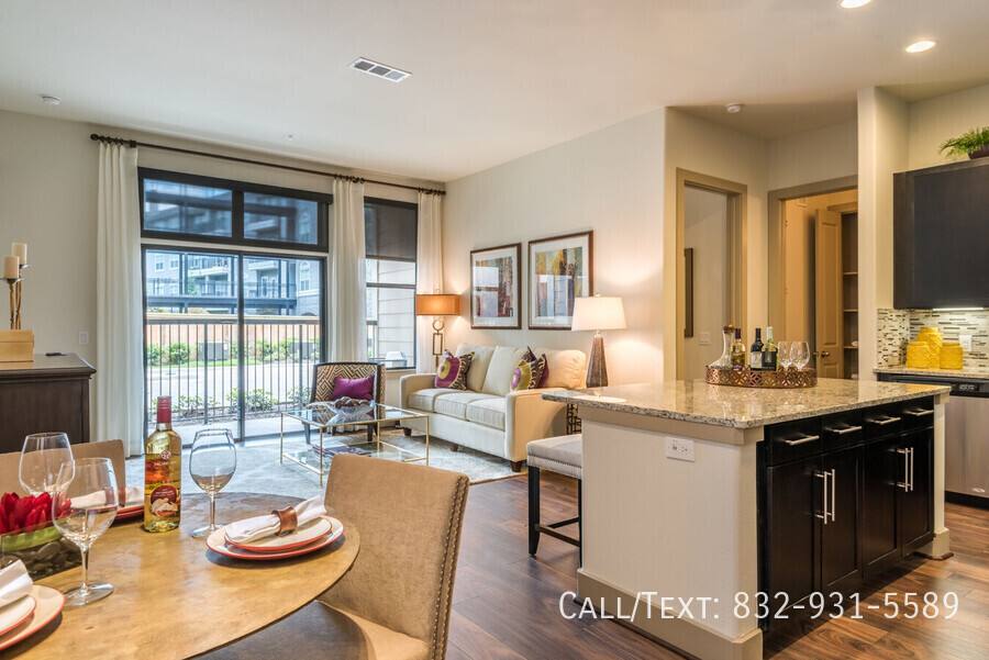 Apartment for rent at 1000 Chimney Rock Rd #26FW2, Houston, TX 77056