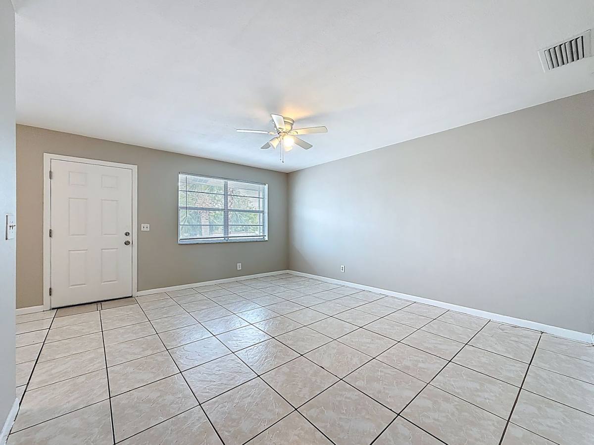 Apartment for rent at 2502 Bay Blvd #6, Indian Rocks Beach, FL 33785