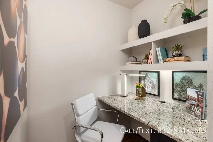 Apartment for rent at 500 Sage Rd #19YT1, Houston, TX 77056