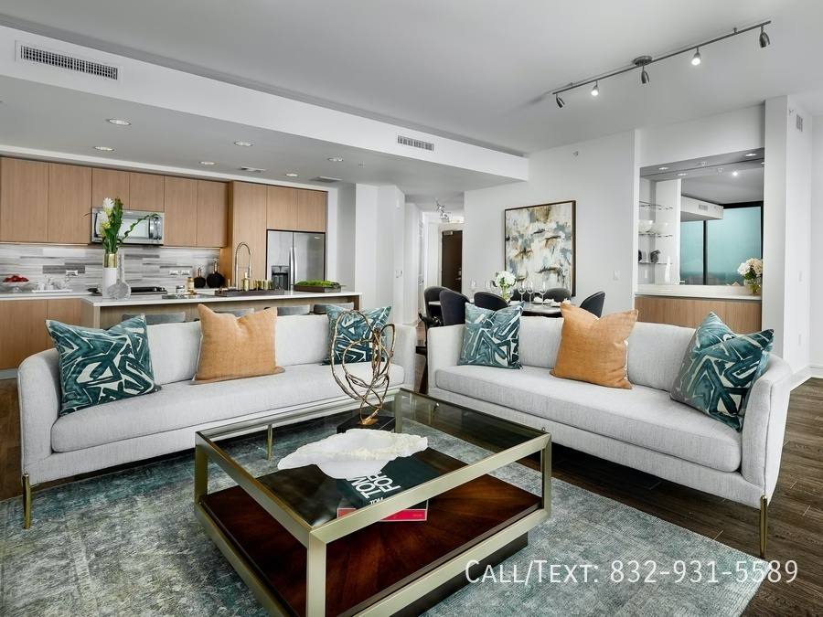 Apartment for rent at 2797 S Shepherd Dr #HRO1, Houston, TX 77098