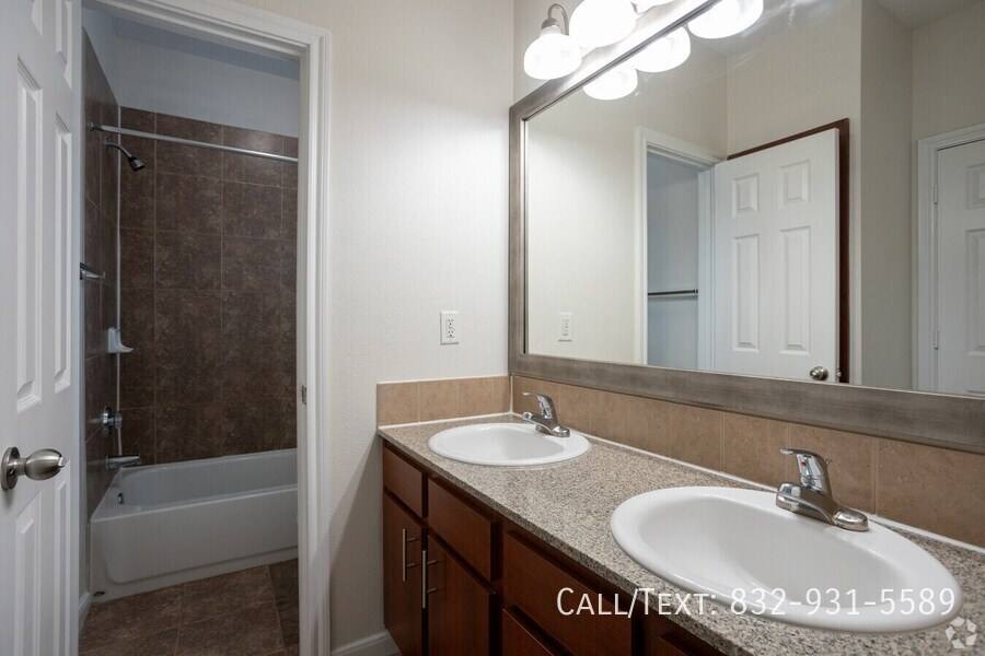 Apartment for rent at 17972 Park Row Blvd #TABCS3, Houston, TX 77084