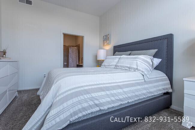 Apartment for rent at 9150 Buffalo Speedway #HM1, Houston, TX 77025