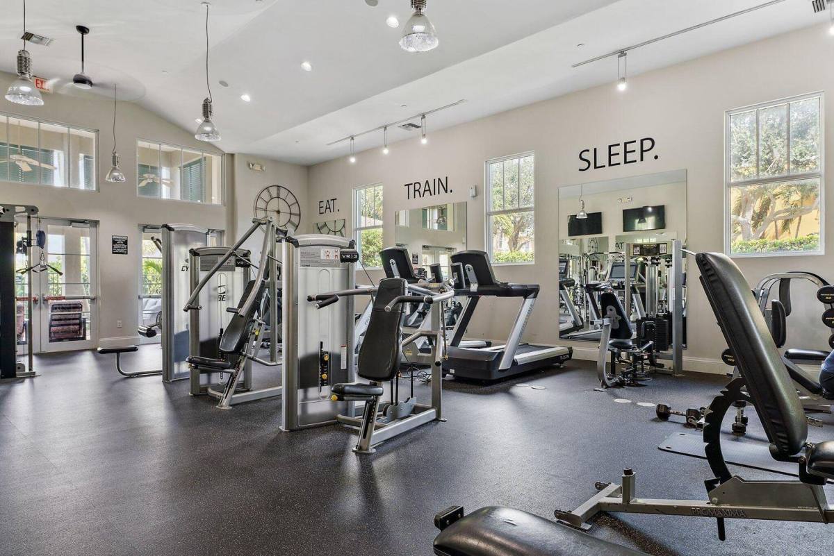 Townhouse for rent at 500 Pacific Grove Dr #500-8, West Palm Beach, FL 33401