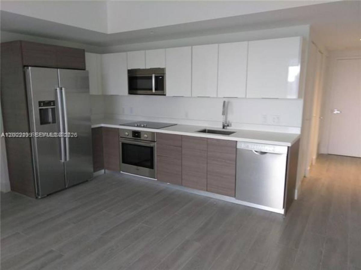 Apartment for rent at 1010 SW 2nd Ave, Miami, FL 33130