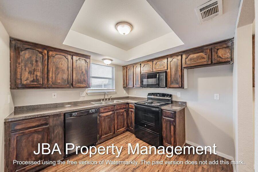 Townhouse for rent at 1766 Belshire Court #1766B, Fort Worth, TX 76140